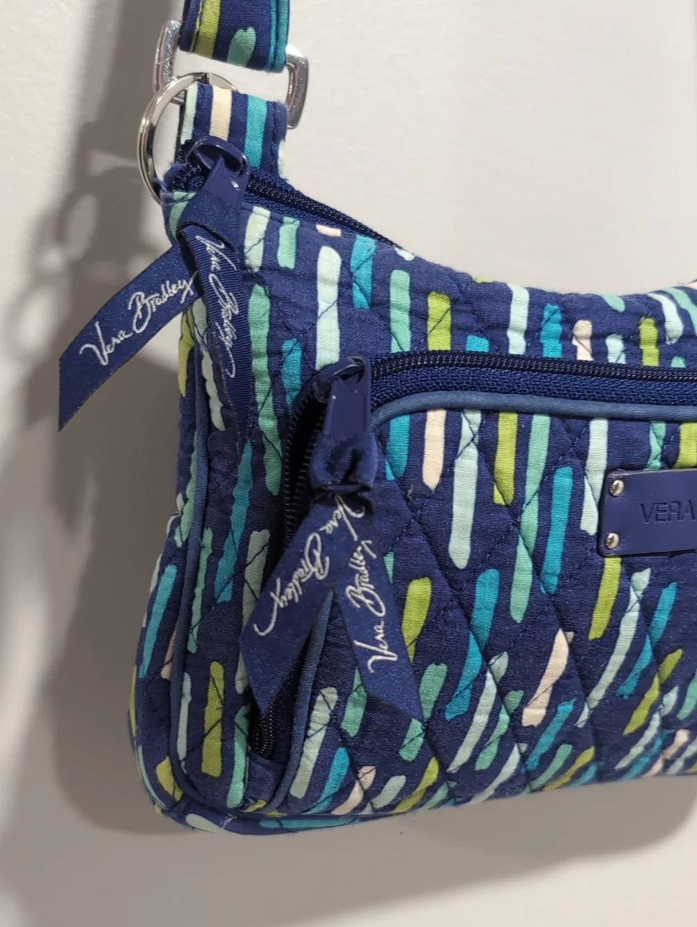 Vera Bradley Katalina Showers Blue/Green Quilted Crossbody Bag. - Picture 3 of 8